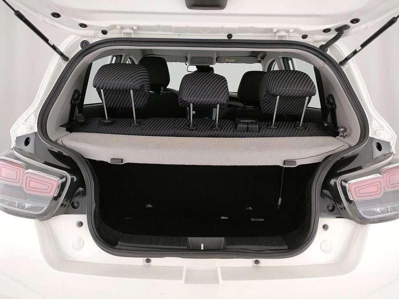 Usata Mahindra KUV100 87 CV (63 kW) 2025 Perla white SUV