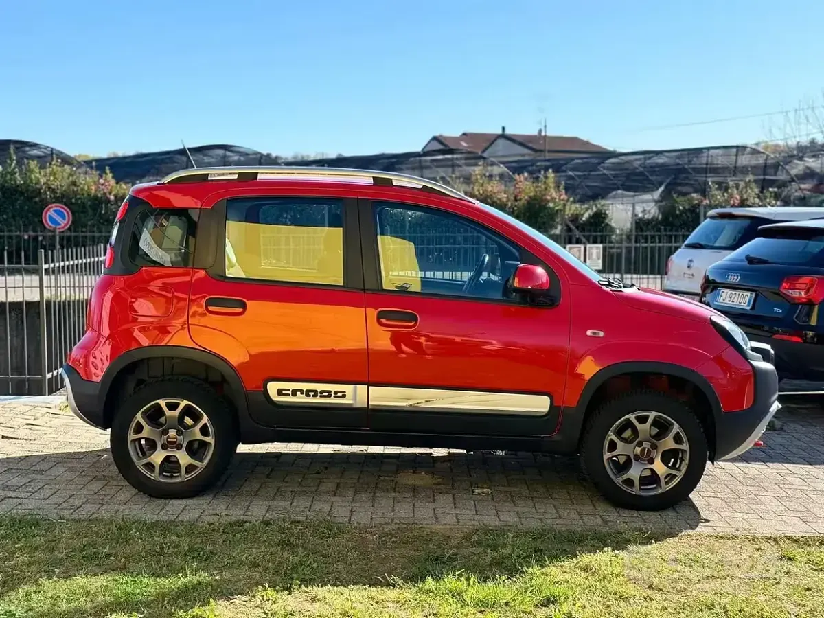 Occasion Fiat Panda Cross Cross 84 ch (61 kW) 2020 Rouge Citadine