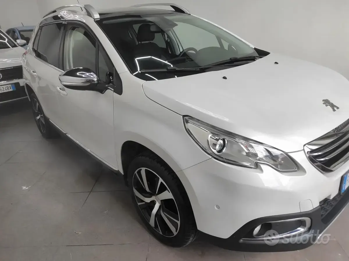 Usata Peugeot 2008 99 CV (72 kW) 2016 Bianco SUV