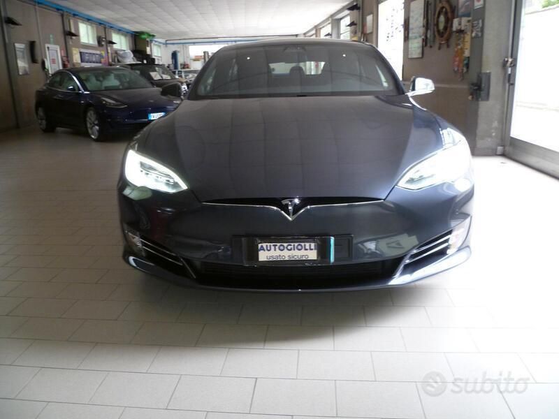 Usata Tesla Model S 158 kW (215 CV) 2017 Grigio Utilitaria