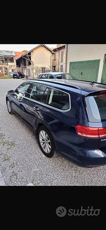 Usata VW Passat 150 CV (110 kW) 2016 Blu Station wagon