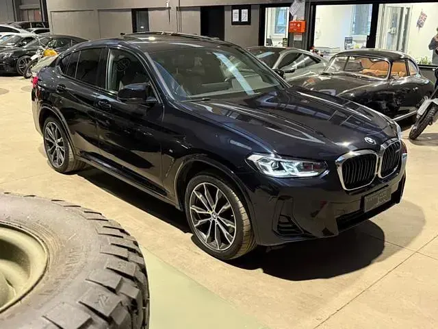 Usata BMW X4 M 340 CV (250 kW) 2023 Blu SUV