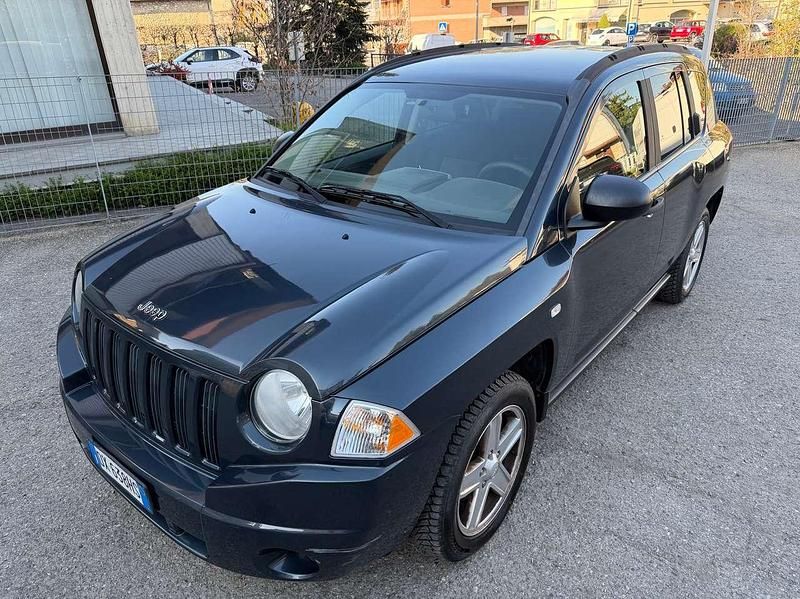 Usata Jeep Compass Limited 140 CV (102 kW) 2009 Grigio SUV