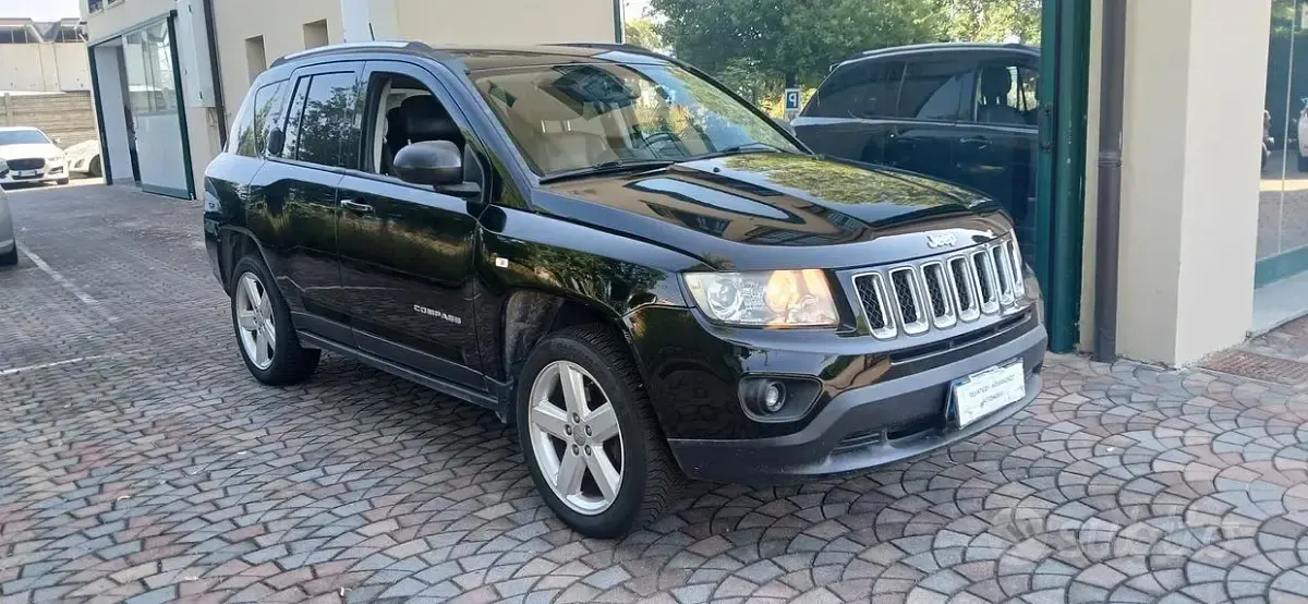 Usata Jeep Compass 163 CV (119 kW) 2013 Nero SUV