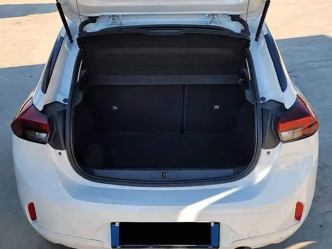 Usata Opel Corsa Elegance 75 CV (55 kW) 2020 Bianco Utilitaria