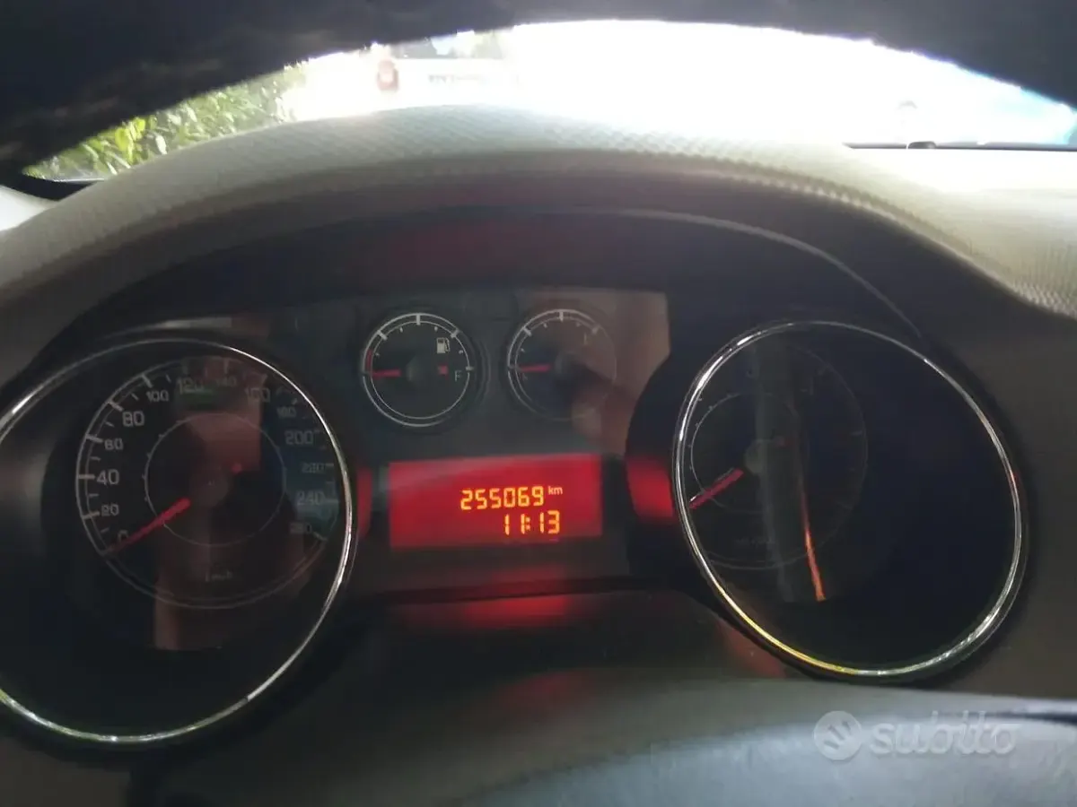 Usata Fiat Bravo 120 CV (88 kW) 2012 Grigio Utilitaria
