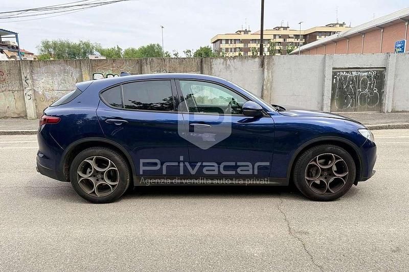 Usata Alfa Romeo Stelvio Business 160 CV (117 kW) 2020 Blu SUV