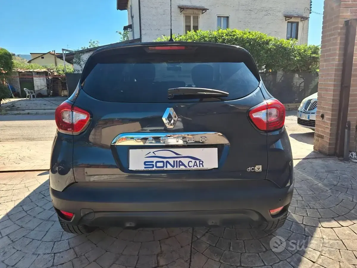Usata Renault Captur 90 CV (66 kW) 2013 Blu SUV