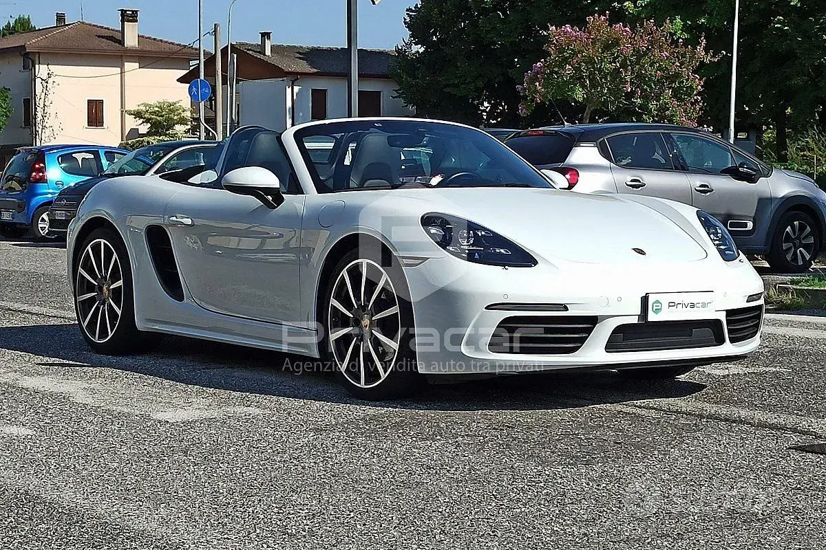 Usata Porsche 718 Boxster 300 CV (220 kW) 2021 Bianco Cabrio