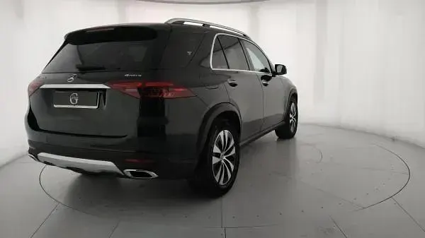 Usata Mercedes GLE300 Advanced Plus 269 CV (197 kW) 2025 Verde SUV
