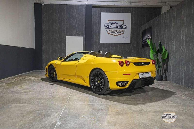 Usata Ferrari F430 489 CV (359 kW) 2007 Giallo Cabrio