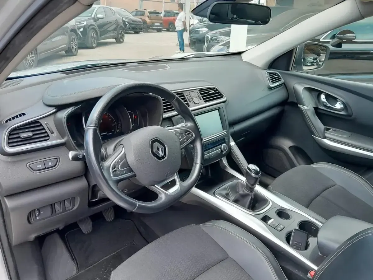 Usata Renault Kadjar 110 CV (80 kW) 2018 Argento SUV