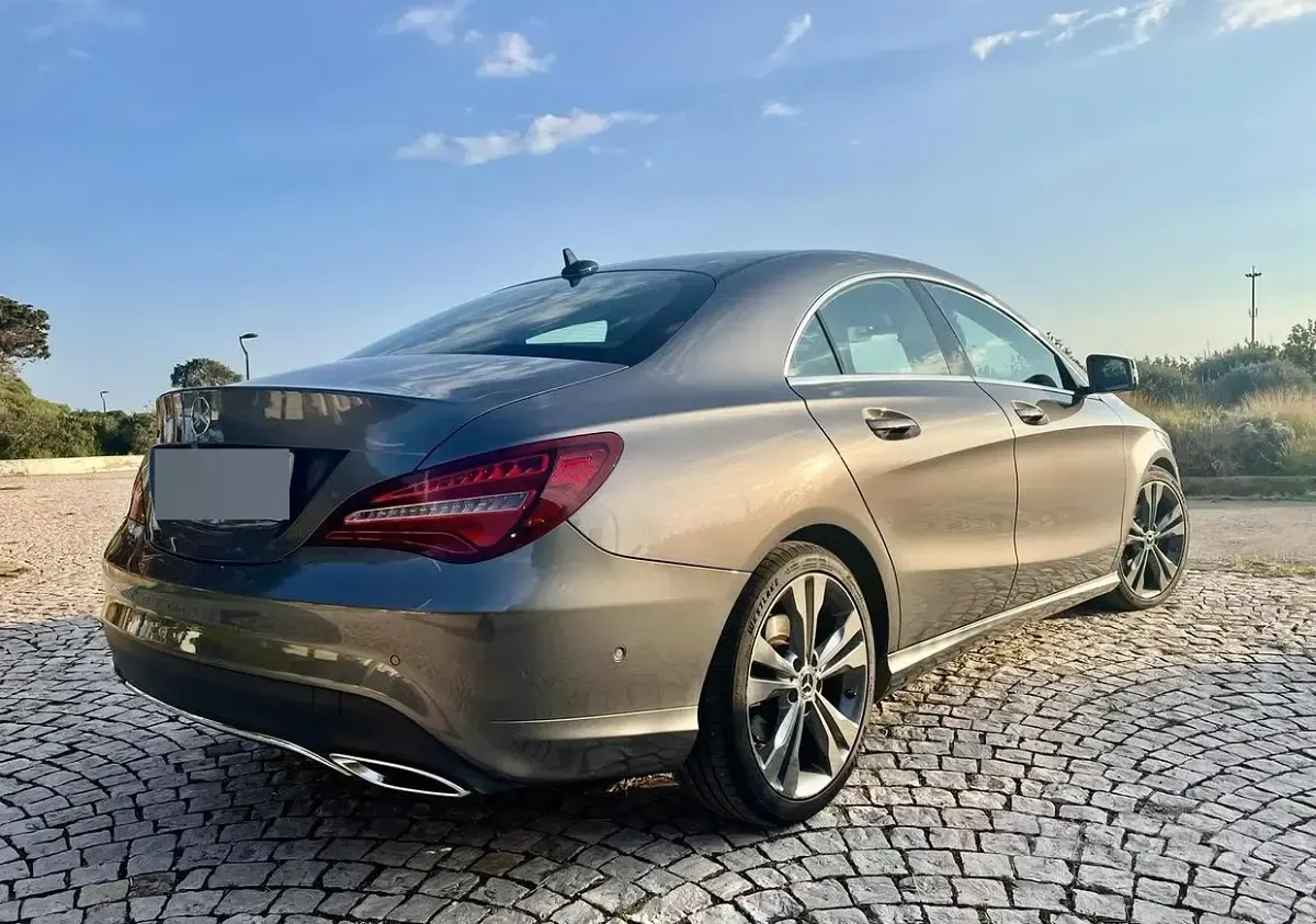 Usata Mercedes CLA200 136 CV (100 kW) 2018 Grigio Coupé