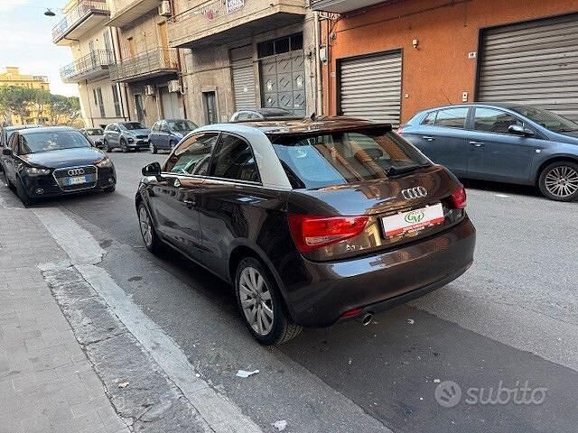 Usata Audi A1 Ambition 105 CV (77 kW) 2011 Marrone Utilitaria