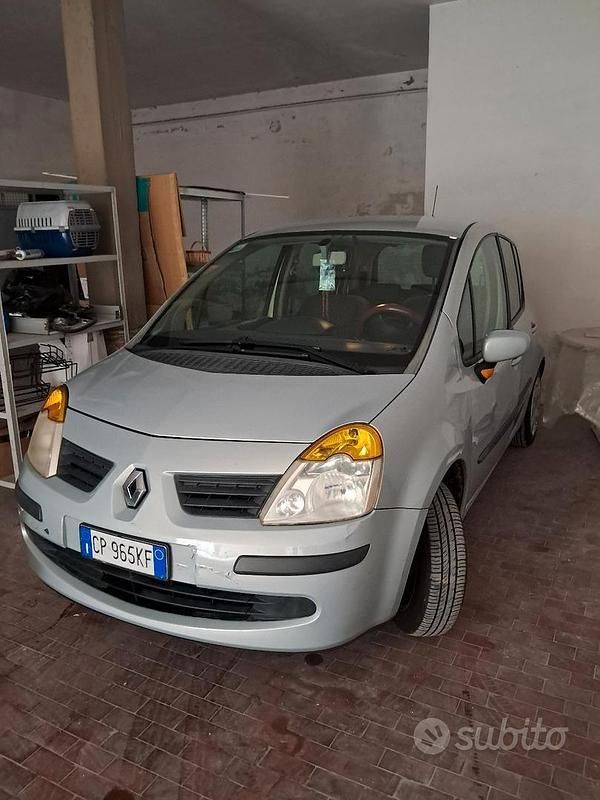 Usata Renault Modus 2005 Grigio Monovolume