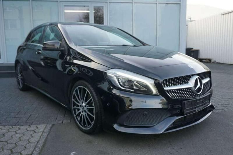 Usata Mercedes A180 Edition 109 CV (80 kW) 2017 Nero Berlina