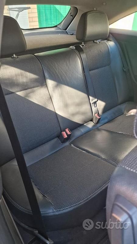 Usata Opel Astra GTC 2005 Nero Coupé