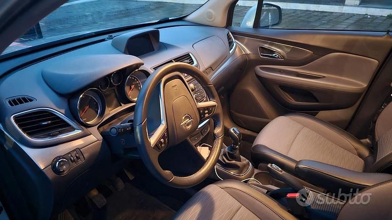 Usata Opel Mokka 136 CV (100 kW) 2016 Grigio SUV