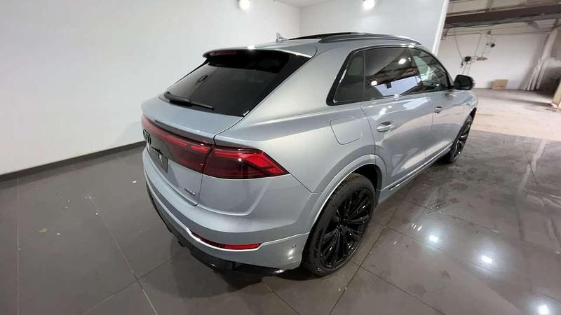 Nuova Audi Q8 S-Line 286 CV (210 kW) 2025 Argento SUV