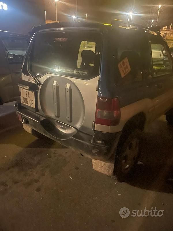 Usata Mitsubishi Pajero 2000 Blu SUV