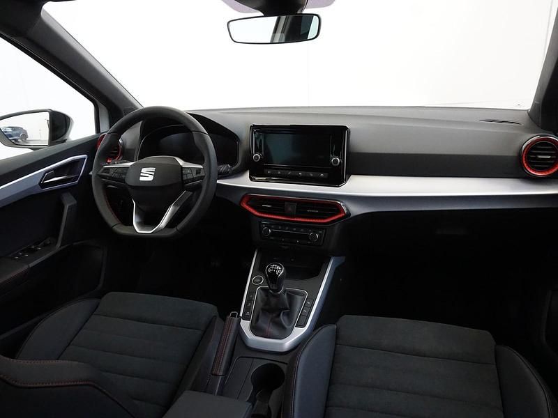 Usata Seat Arona FR 110 CV (80 kW) 2023 Bianco nevada nero midnight SUV