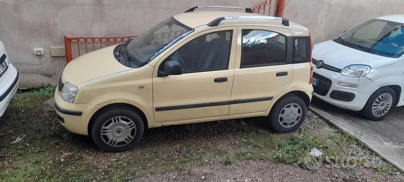 Usata Fiat Panda Classica 69 CV (50 kW) 2012 Giallo Utilitaria