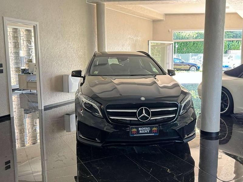 Usata Mercedes GLA200 136 CV (100 kW) 2016 Nero SUV