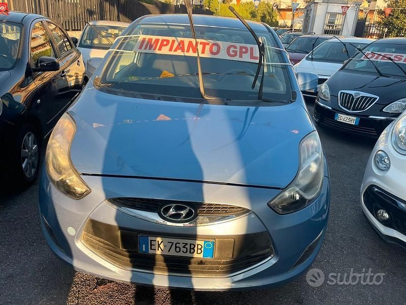 Blu Usata 2012 Hyundai ix20 Classic Due volumi | 4200 € (Super prezzo) - Immagine 1/4