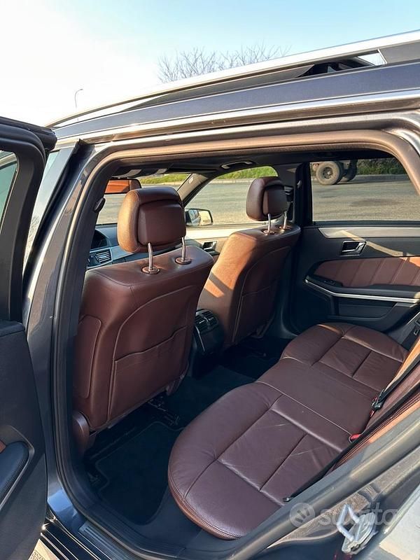Gebraucht Mercedes E250 Avantgarde 204 PS (150 kW) 2011 Grau Limousine