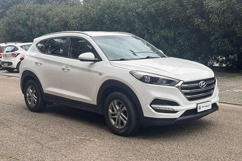 Usata Hyundai Tucson Comfort 116 CV (85 kW) 2016 Bianco SUV