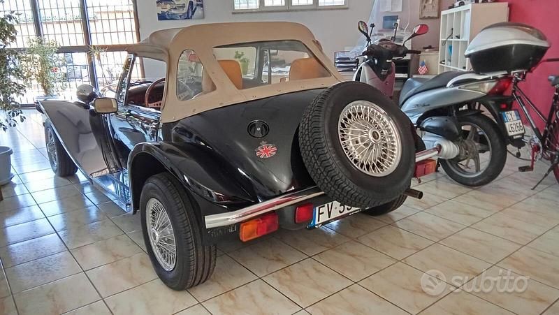 Usata Panther Kallista 82 CV (60 kW) 1990 Nero Cabrio