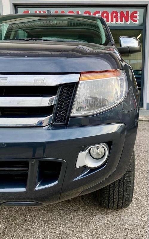 Usata Ford Ranger XLT 160 CV (117 kW) 2015 Grigio scuro Pick-up