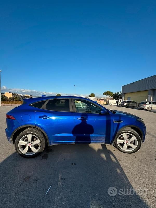 Usata Jaguar E-Pace R-Dynamic 180 CV (132 kW) 2018 Blu SUV