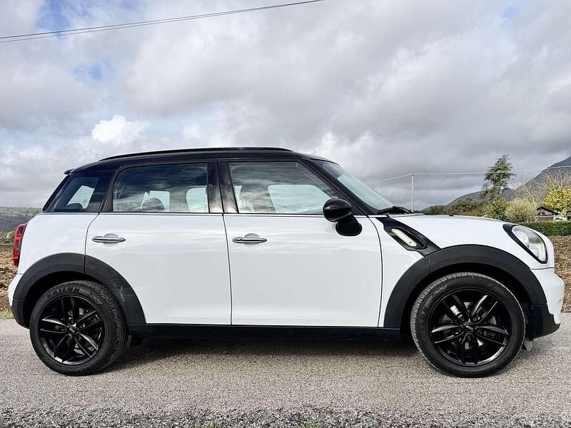 Usata Mini Cooper D Countryman Business 111 CV (81 kW) 2014 Bianco SUV