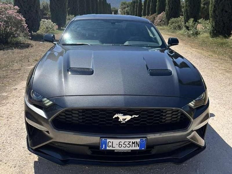 Usata Ford Mustang Fastback 314 CV (230 kW) 2019 Grigio Coupé
