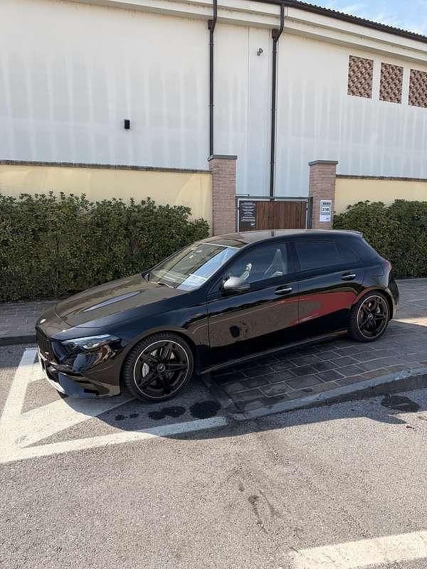 Usata Mercedes A35 AMG AMG Line Premium 306 CV (225 kW) 2023 Berlina