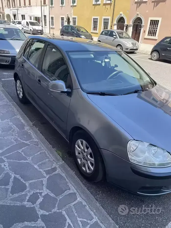 Usata VW Golf V 105 CV (77 kW) 2007 Grigio Berlina