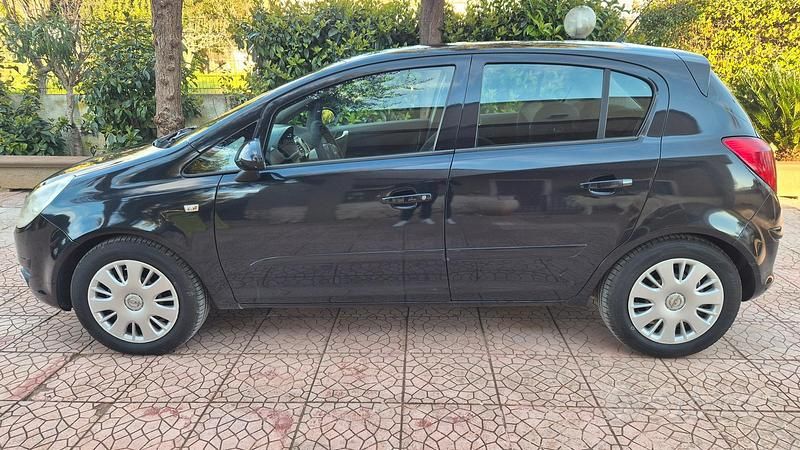 Usata Opel Corsa 2007 Nero Utilitaria