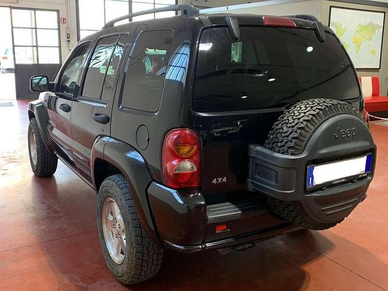 Usata Jeep Cherokee Limited 143 CV (105 kW) 2002 Nero SUV