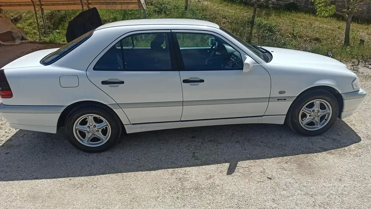 Usata Mercedes C180 1997 Bianco Berlina