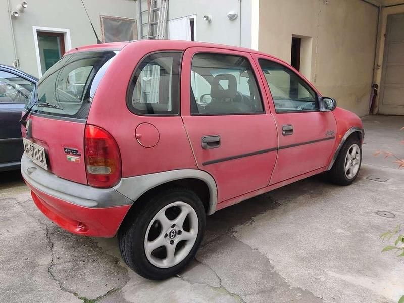 Gebraucht Opel Corsa Swing 60 PS (44 kW) 1996 Rot Kleinwagen