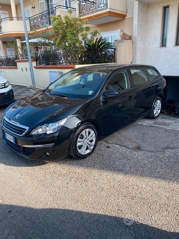 Usata Peugeot 308 116 CV (85 kW) 2015 Nero Station wagon