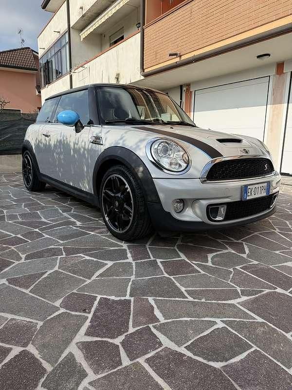 Usata Mini Cooper S 184 CV (135 kW) 2011 Utilitaria