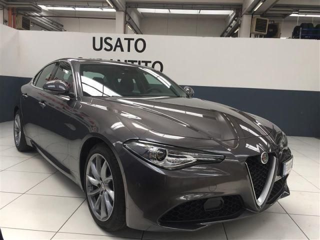 Usata Alfa Romeo Giulia 2.0 Benzina 200 CV (2018) a Verona