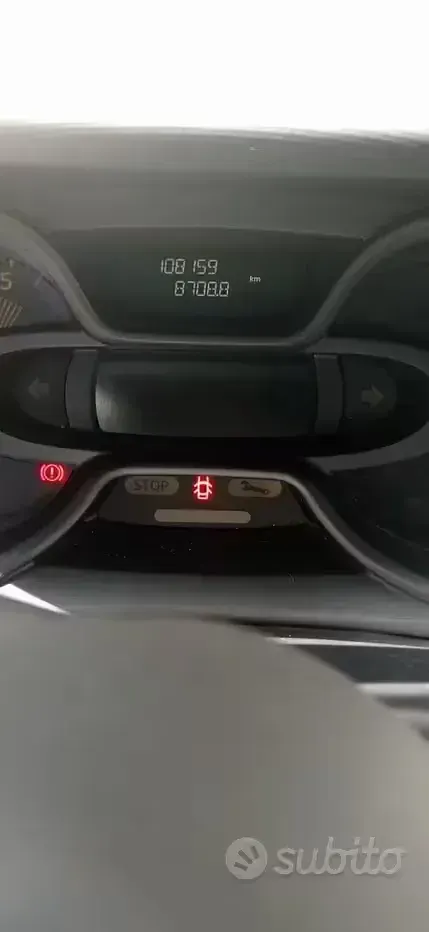 Usata Renault Captur 90 CV (66 kW) 2015 Nero SUV