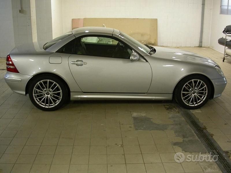 Usata Mercedes SLK200 2000 Grigio Cabrio
