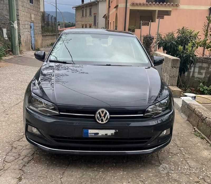 Usata VW Polo Highline 95 CV (69 kW) 2018 Grigio Utilitaria