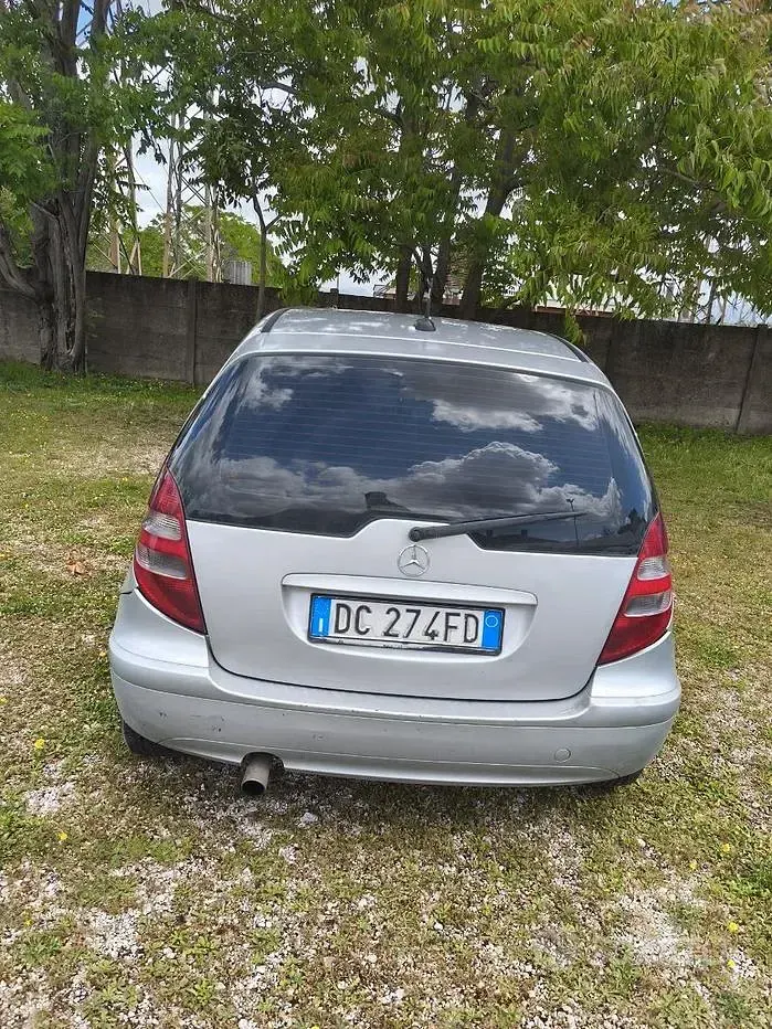 Usata Mercedes A160 82 CV (60 kW) 2006 Grigio Berlina