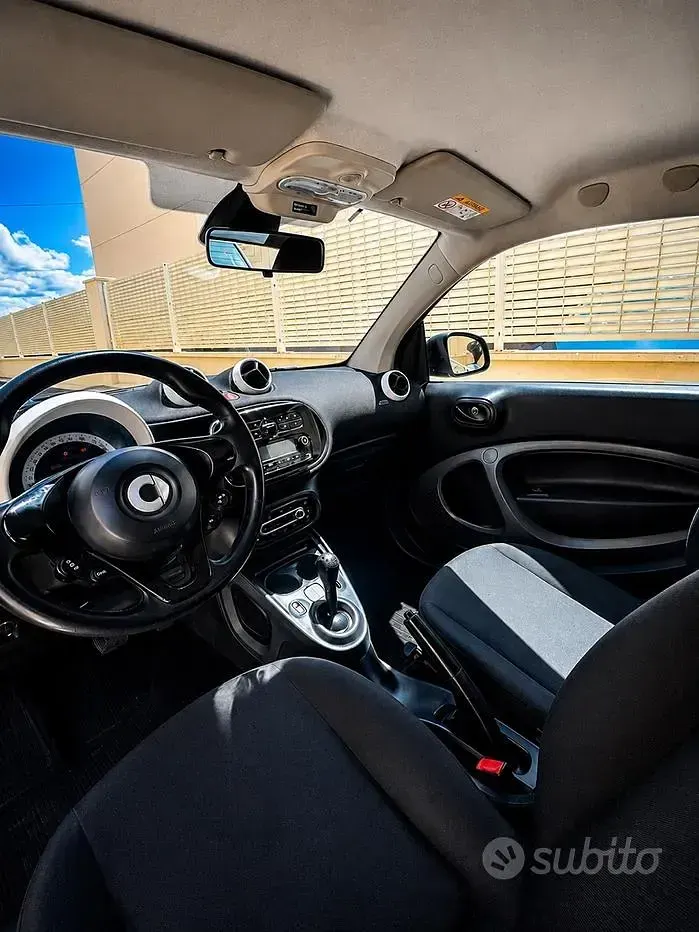 Usata Smart ForFour Passion 71 CV (52 kW) 2017 Utilitaria