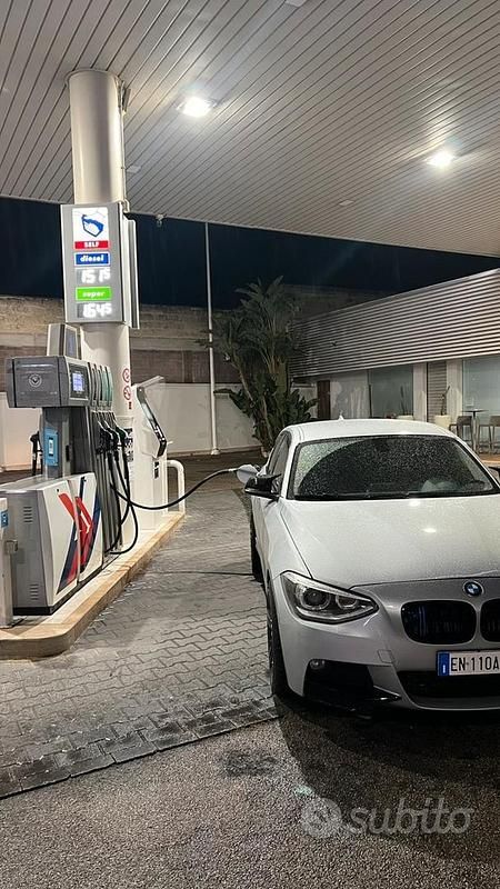 Bianco Usata 2012 BMW 116 Comfort Edition Due volumi | 6000 € (Super prezzo) - Immagine 1/4